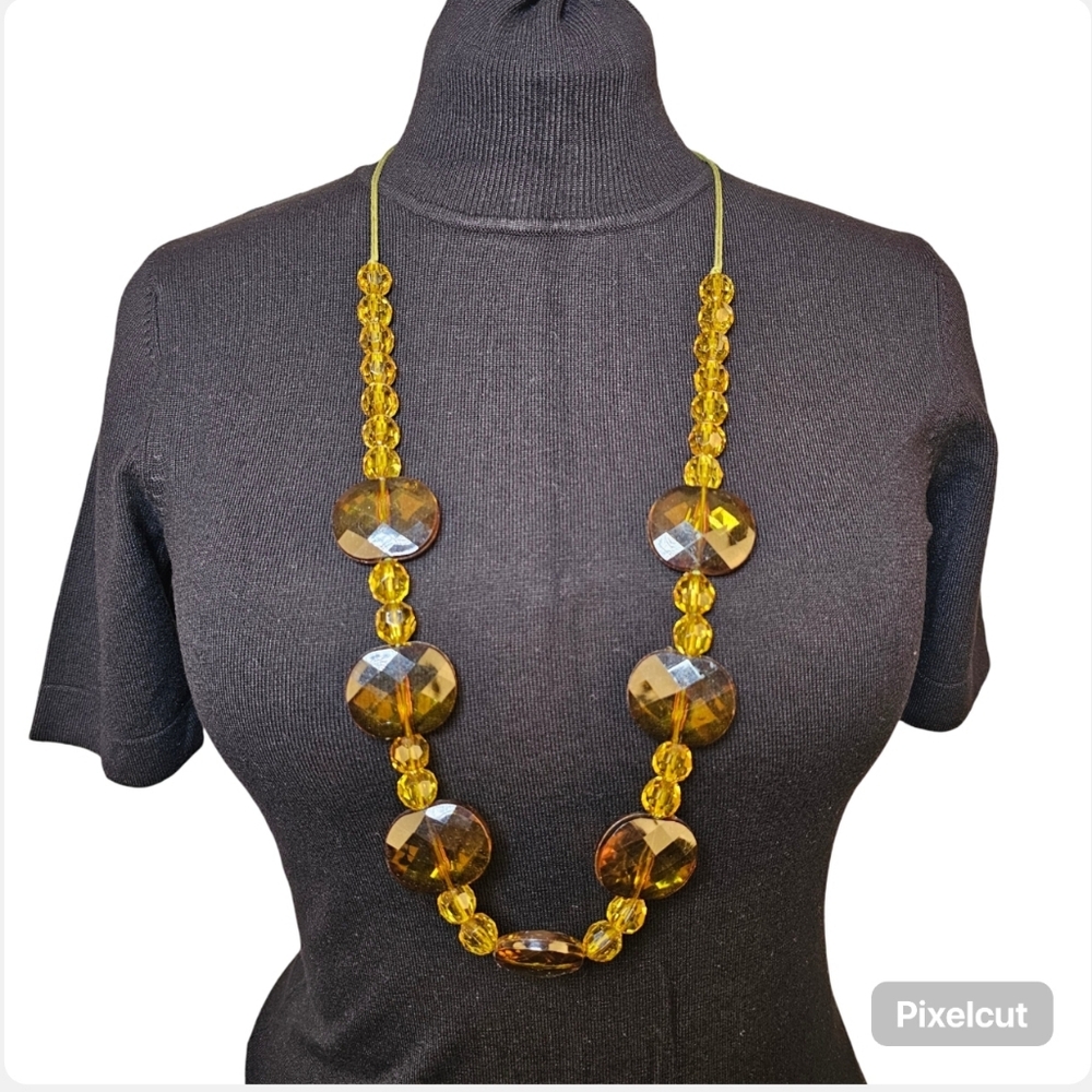Green acrylic bead 36" necklace.